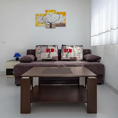 Smaila 3* Pula